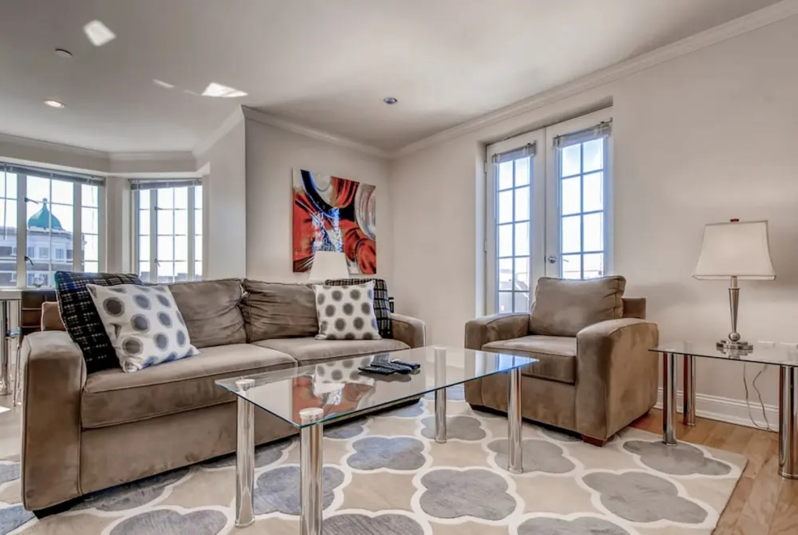 Global Luxury Suites at the Riverway