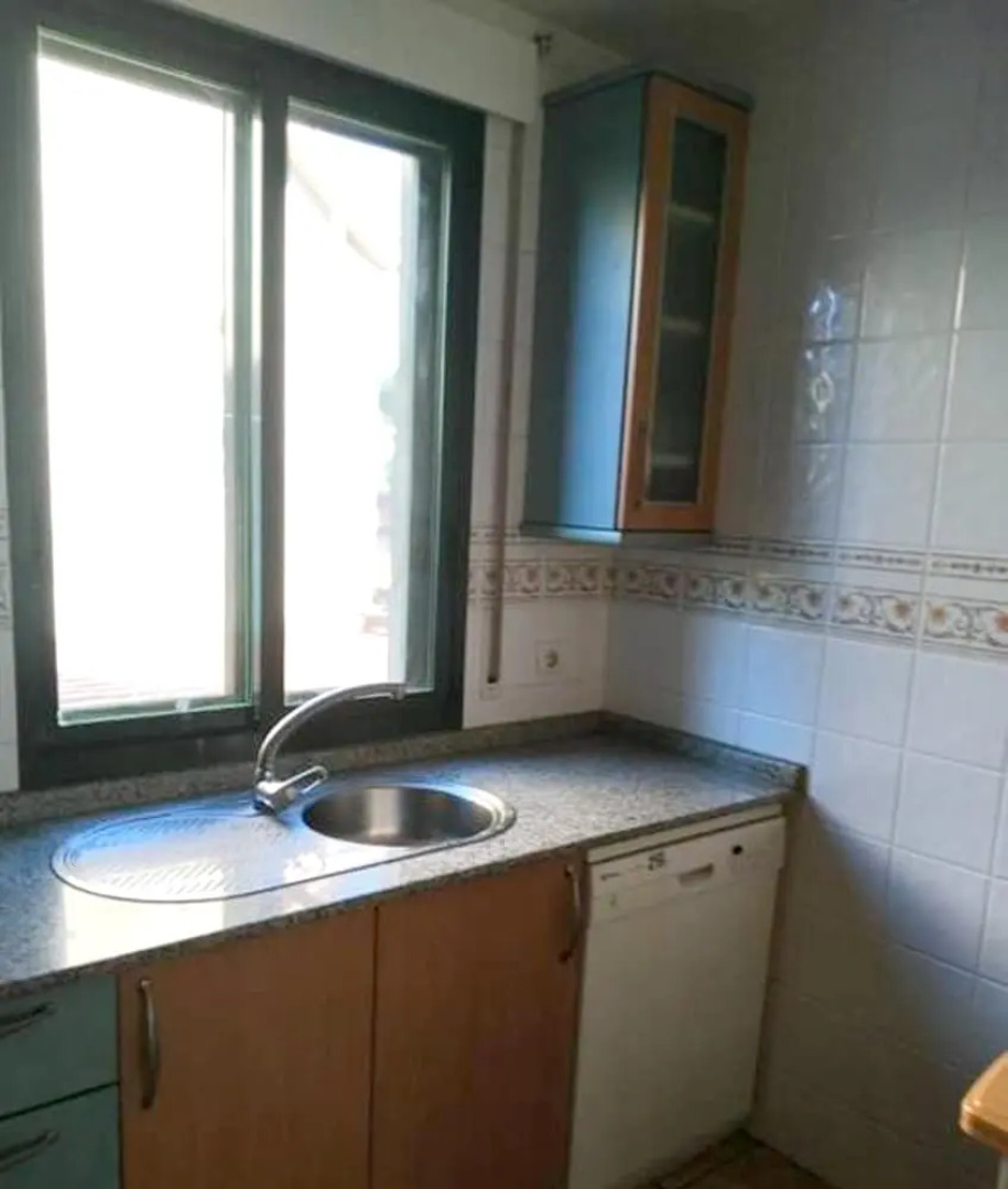 House With 3 Bedrooms in Pontevedra, With Enclosed Garden Near the Beach