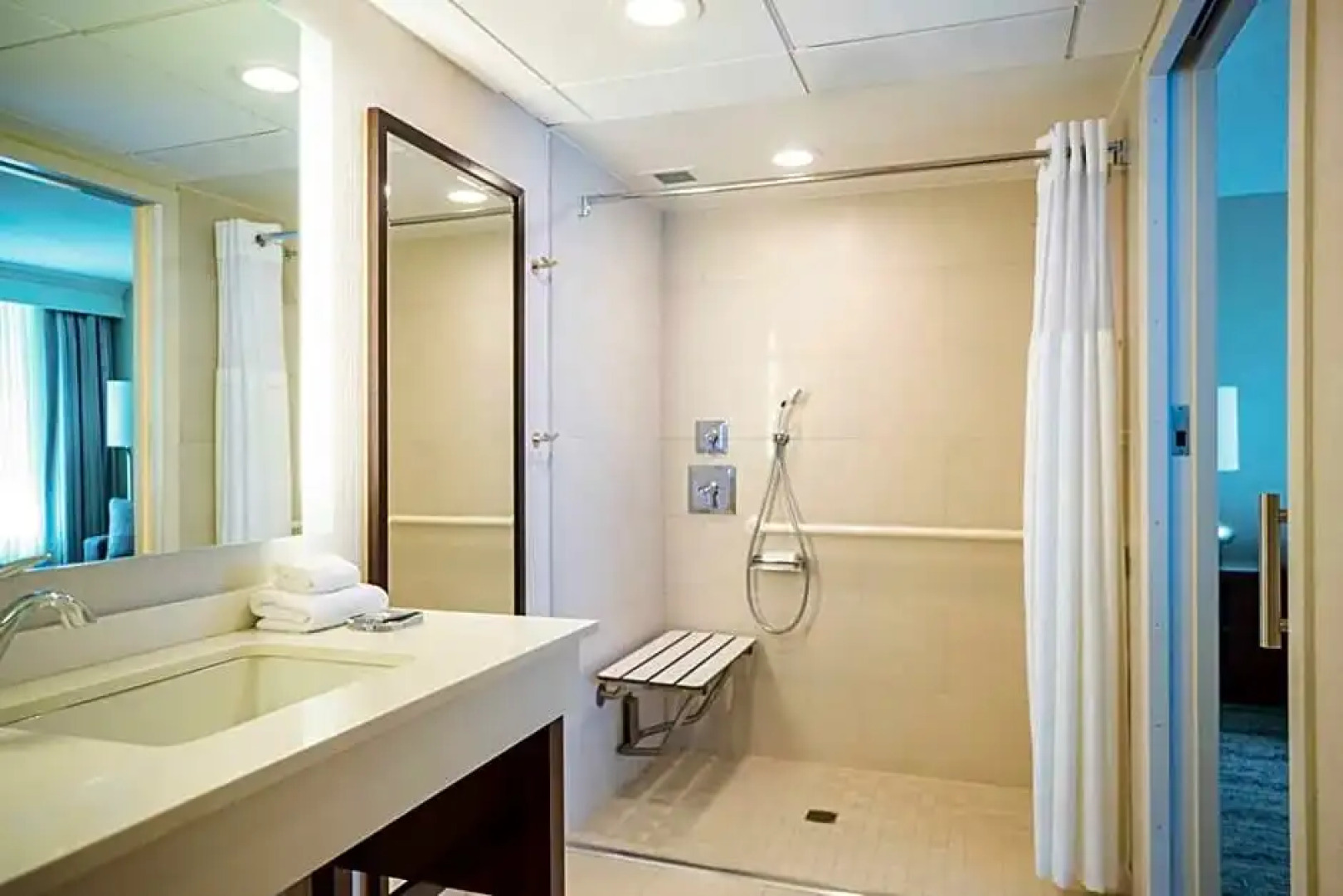 Hampton Inn & Suites by Hilton Downers Grove Chicago