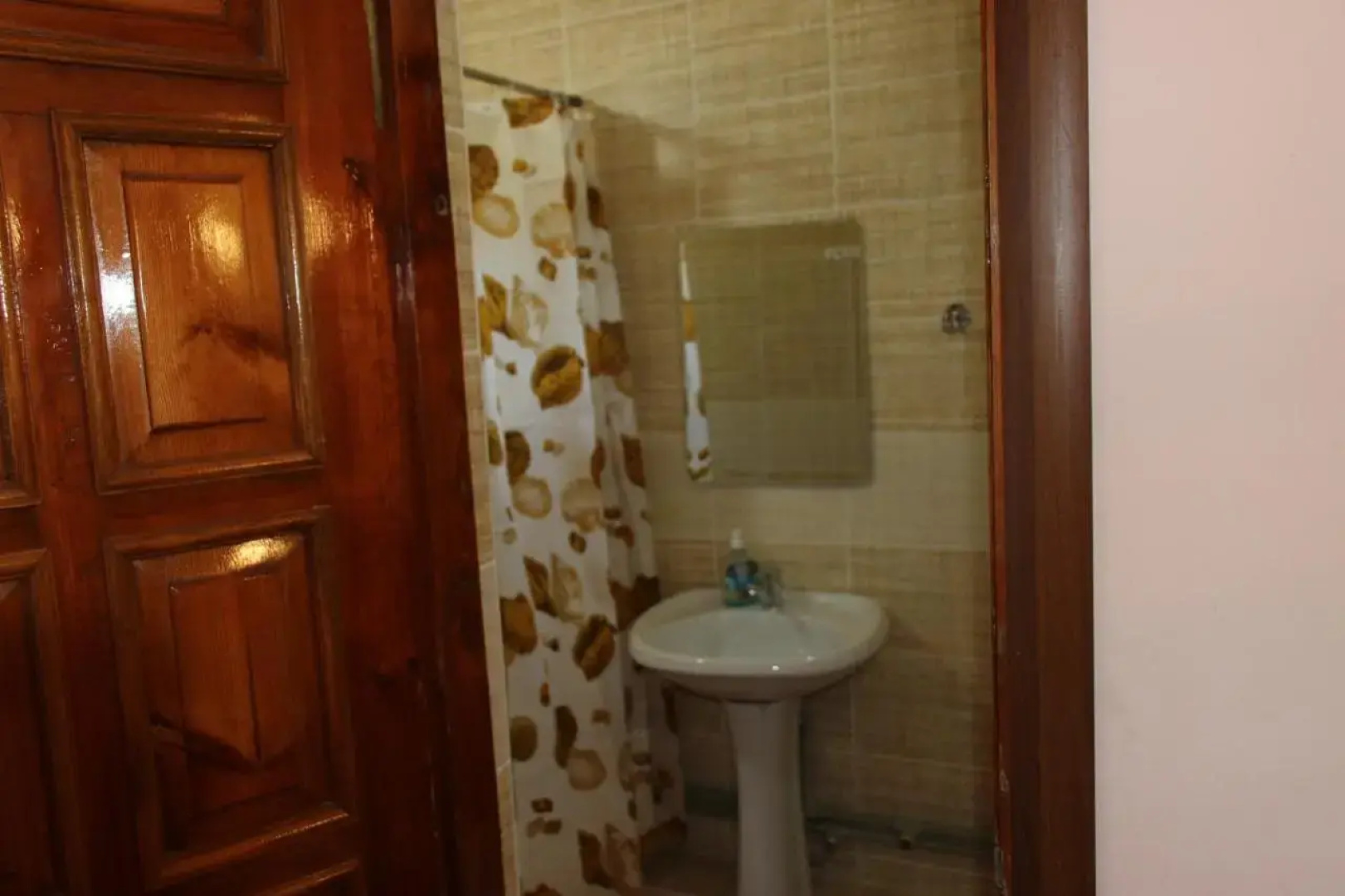 Guest House Caravan Tamchy