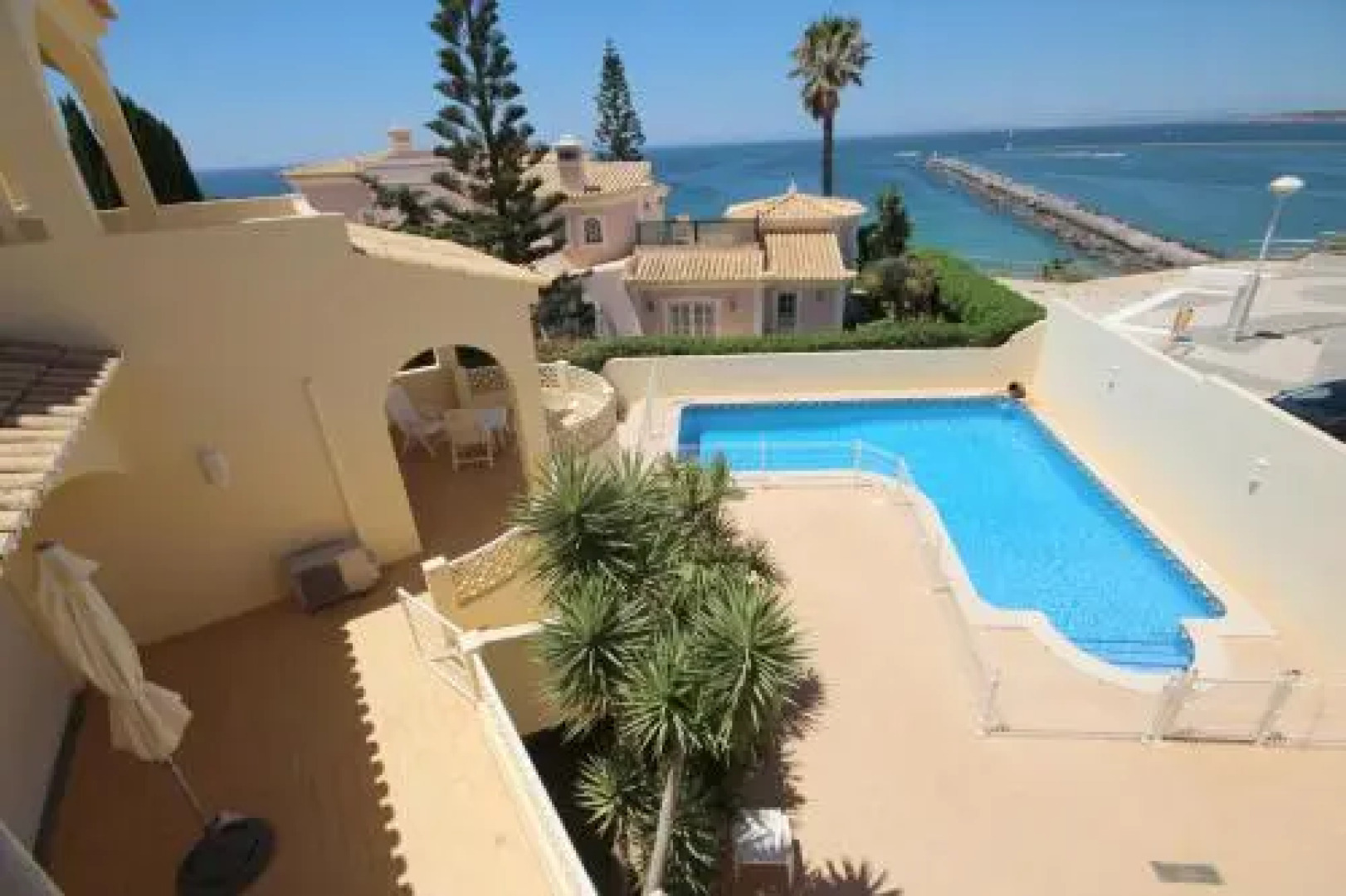 Villa Falesia by amcf