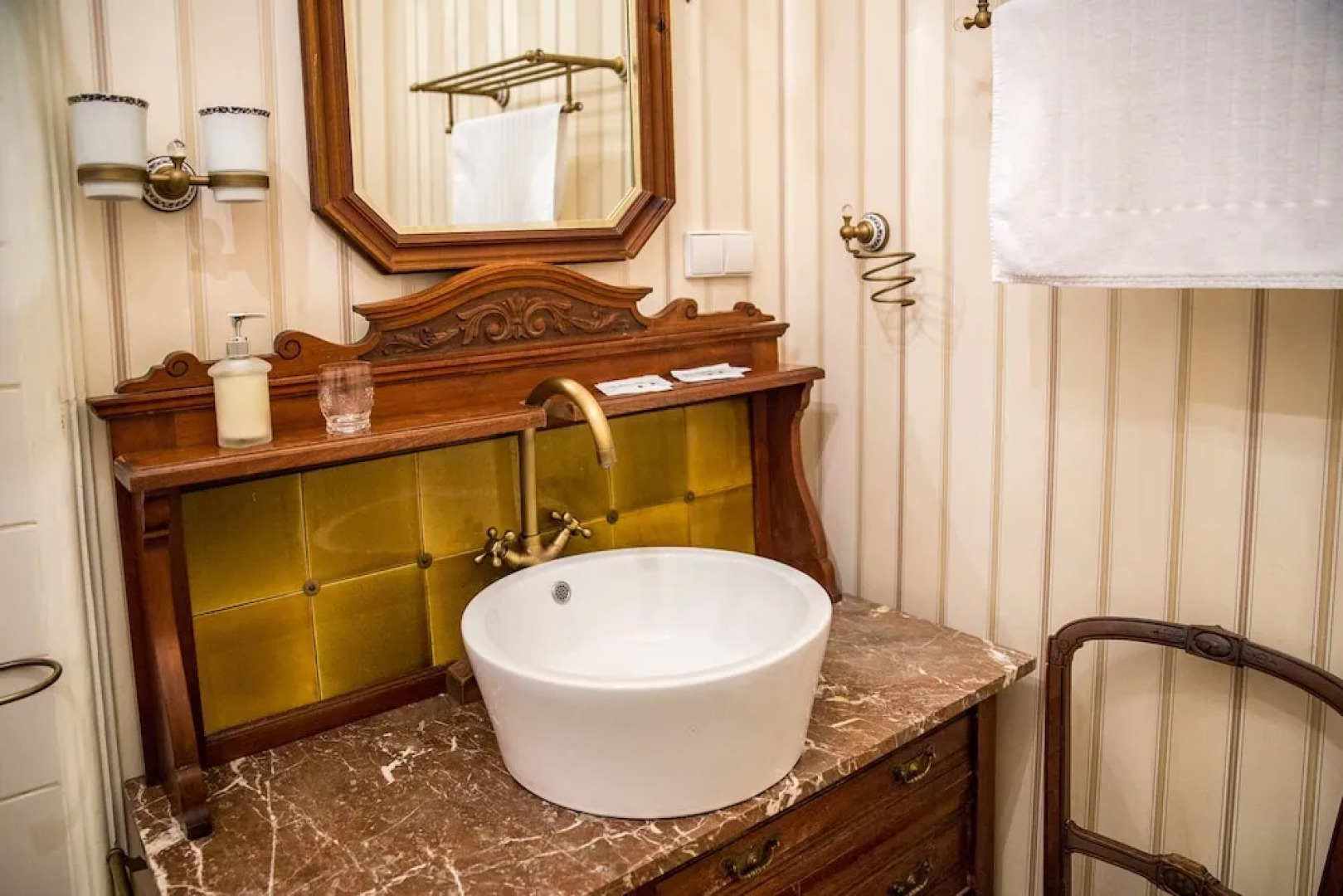 Pakruojis Manor Hotel Stadala