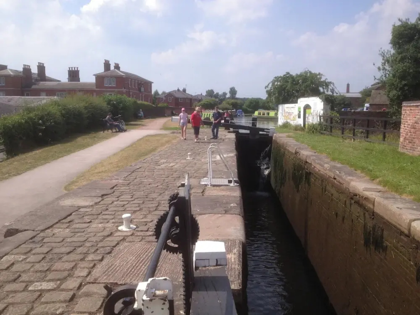 Stone - Boat - Sleeps 6 - Pet Friendly - 85ws