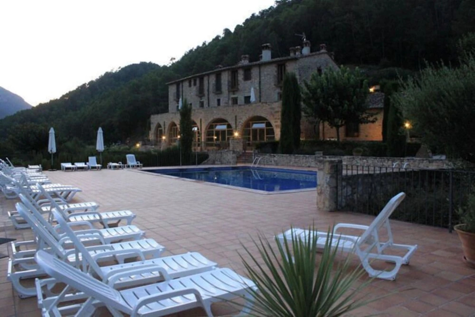 Modern Furnished Apartment Situated on the Ground Floor