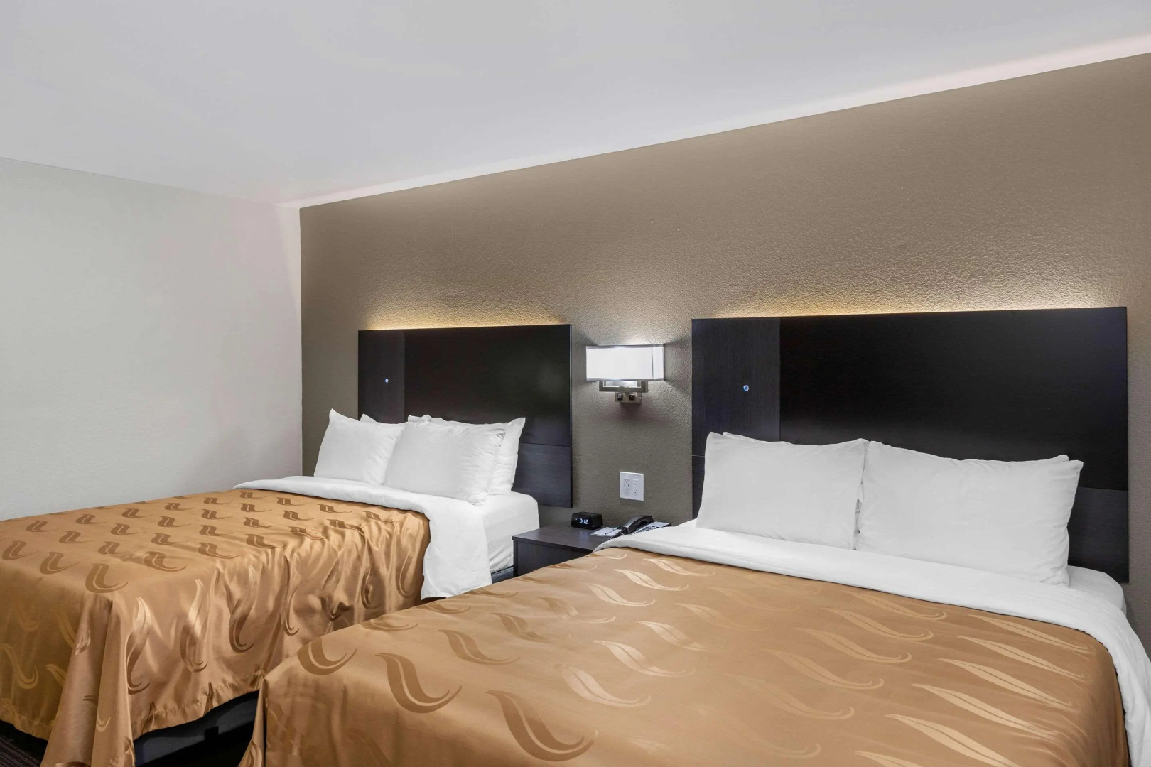 Quality Inn Kettleman City near Hwy 41