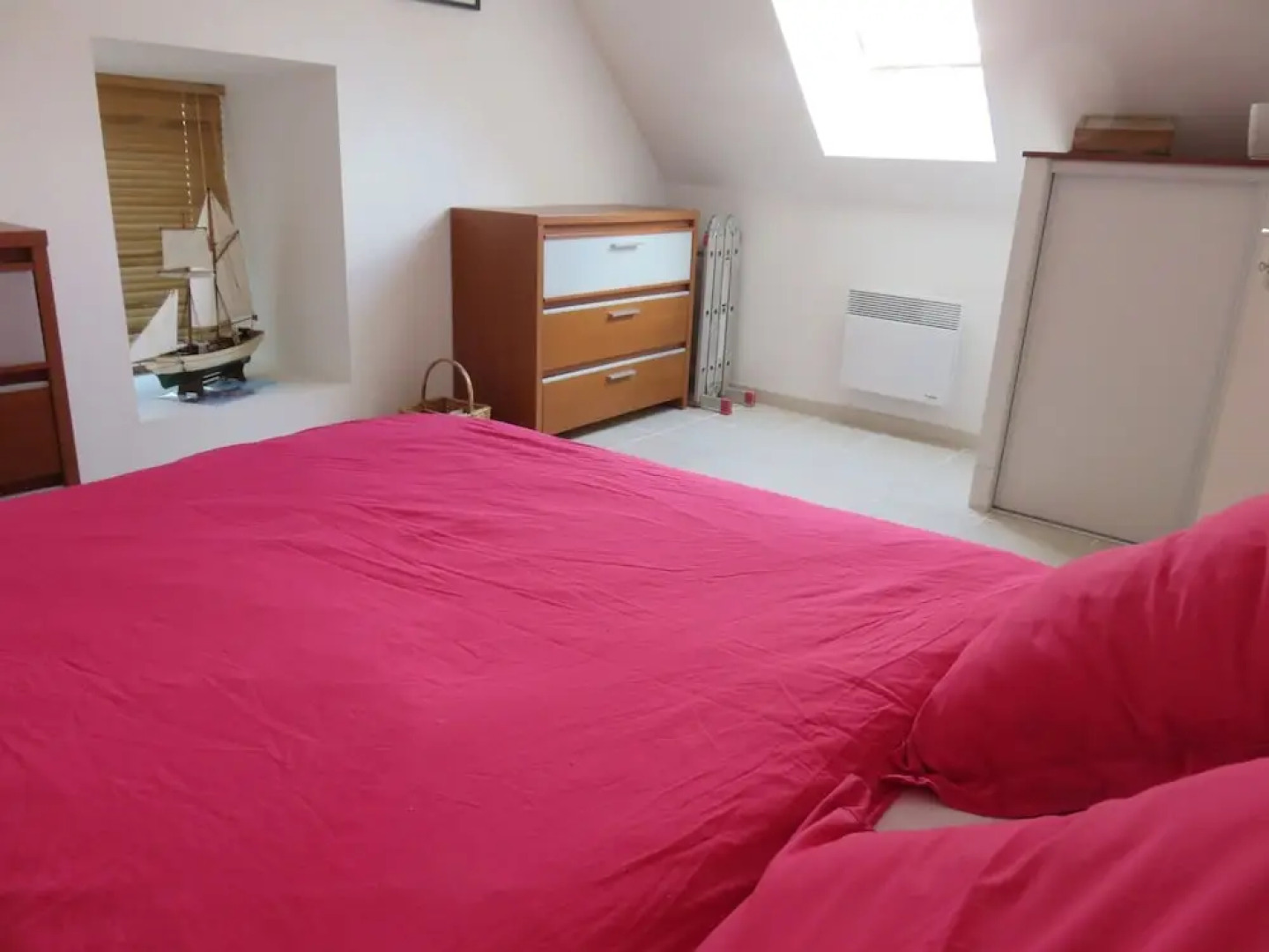 House With 2 Bedrooms in Ploëzal, With Furnished Garden - 17 km From t