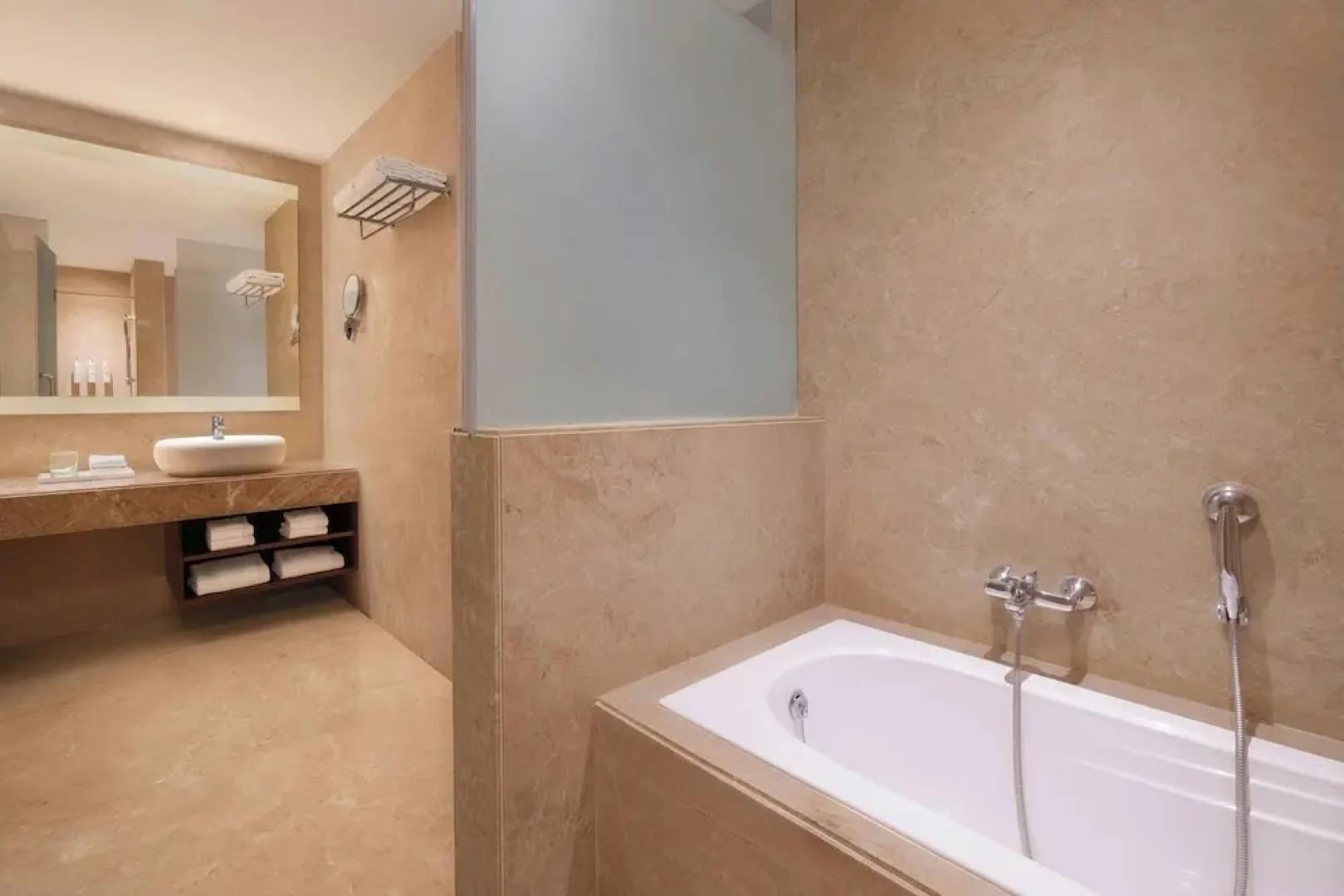 Renaissance Ahmedabad Hotel