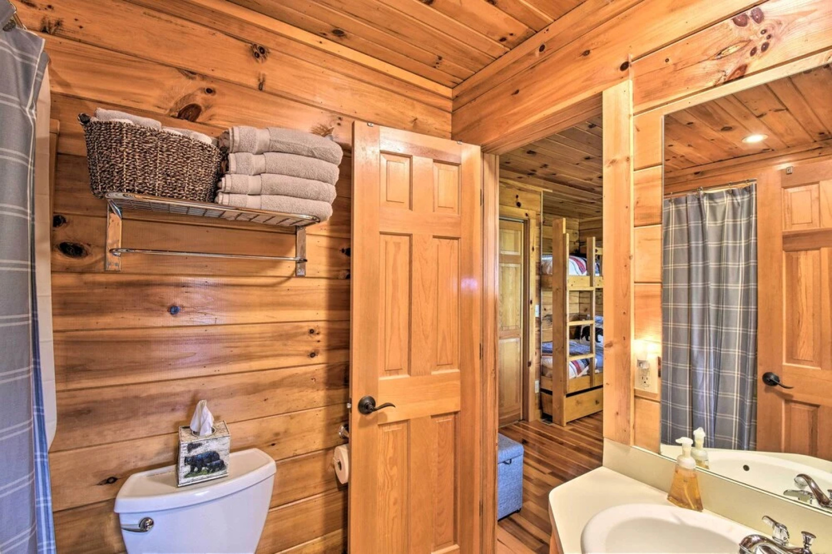 Bent Tree Cabin With Mountain & Lake Views!