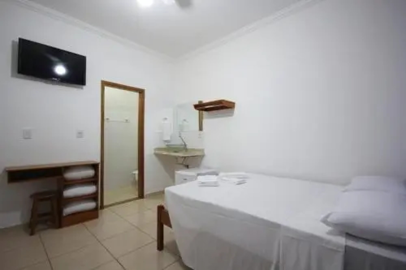 OYO Pousada Flor de Lis