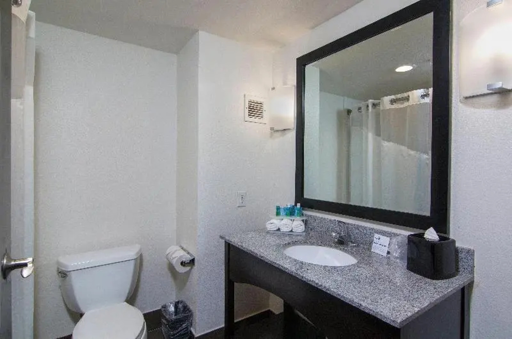 Holiday Inn Express & Suites Solana Beach - Del Mar