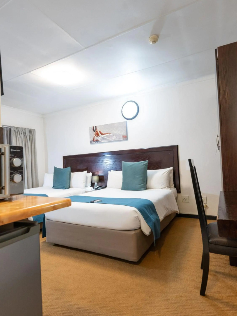 The Lakes Hotel and Conference Centre