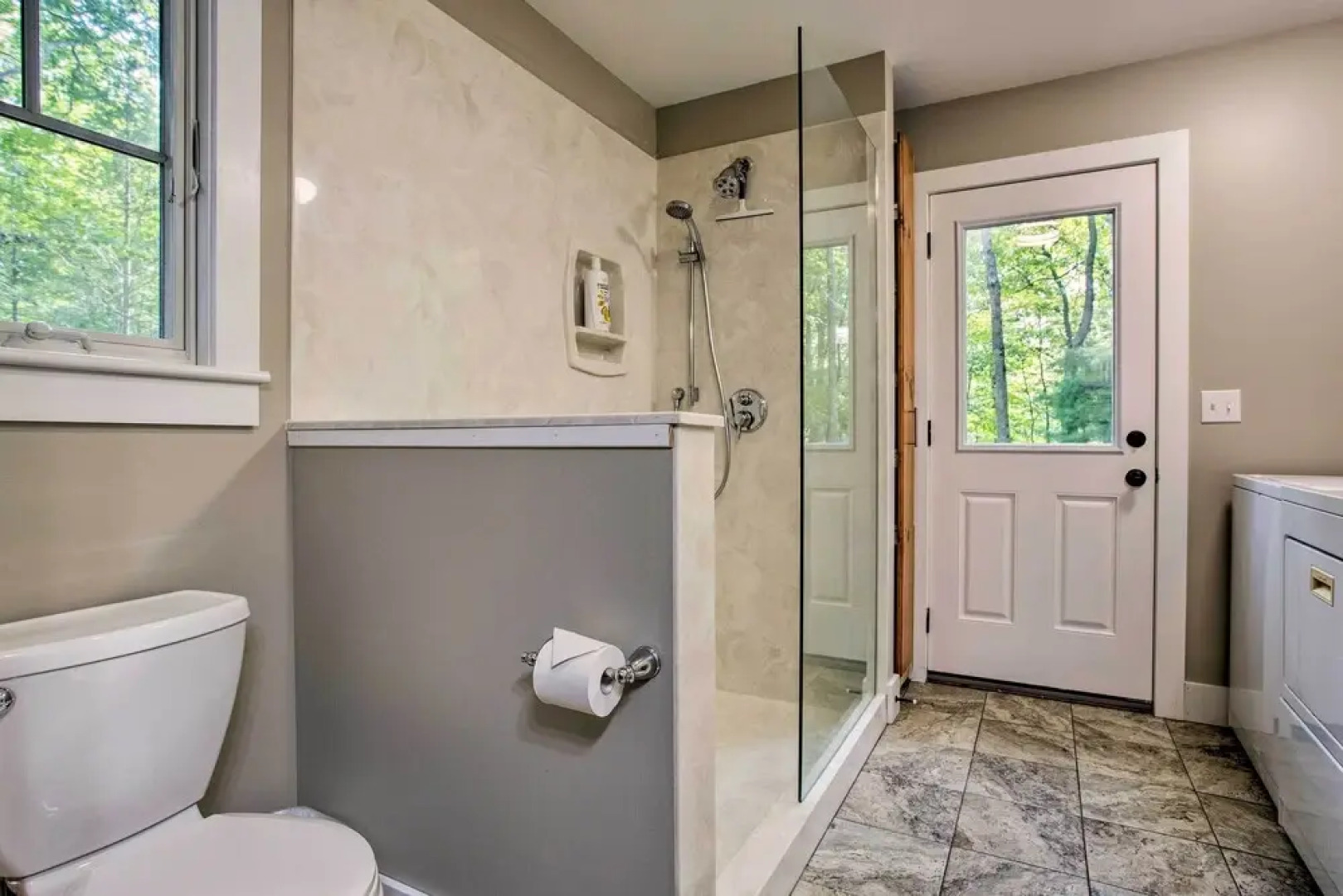 Asheville-area Cabin w/ Fire Pit & Forest Views