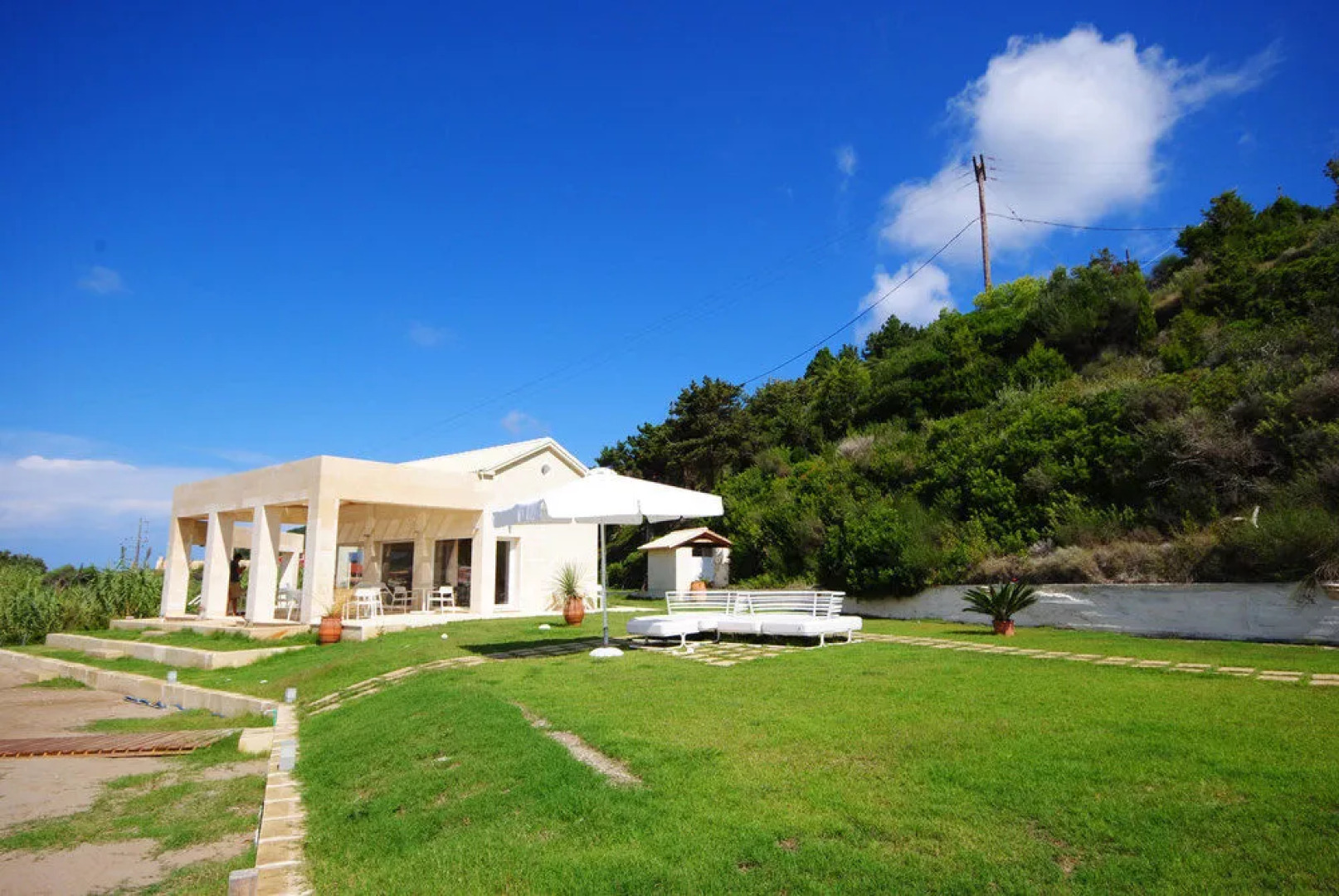 Acantha Boutique Hotel