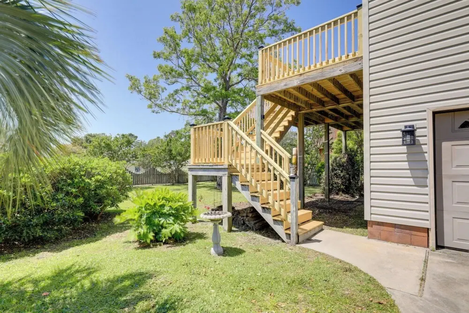 Waterfront Crystal Coast Vacation Rental w/ Deck!