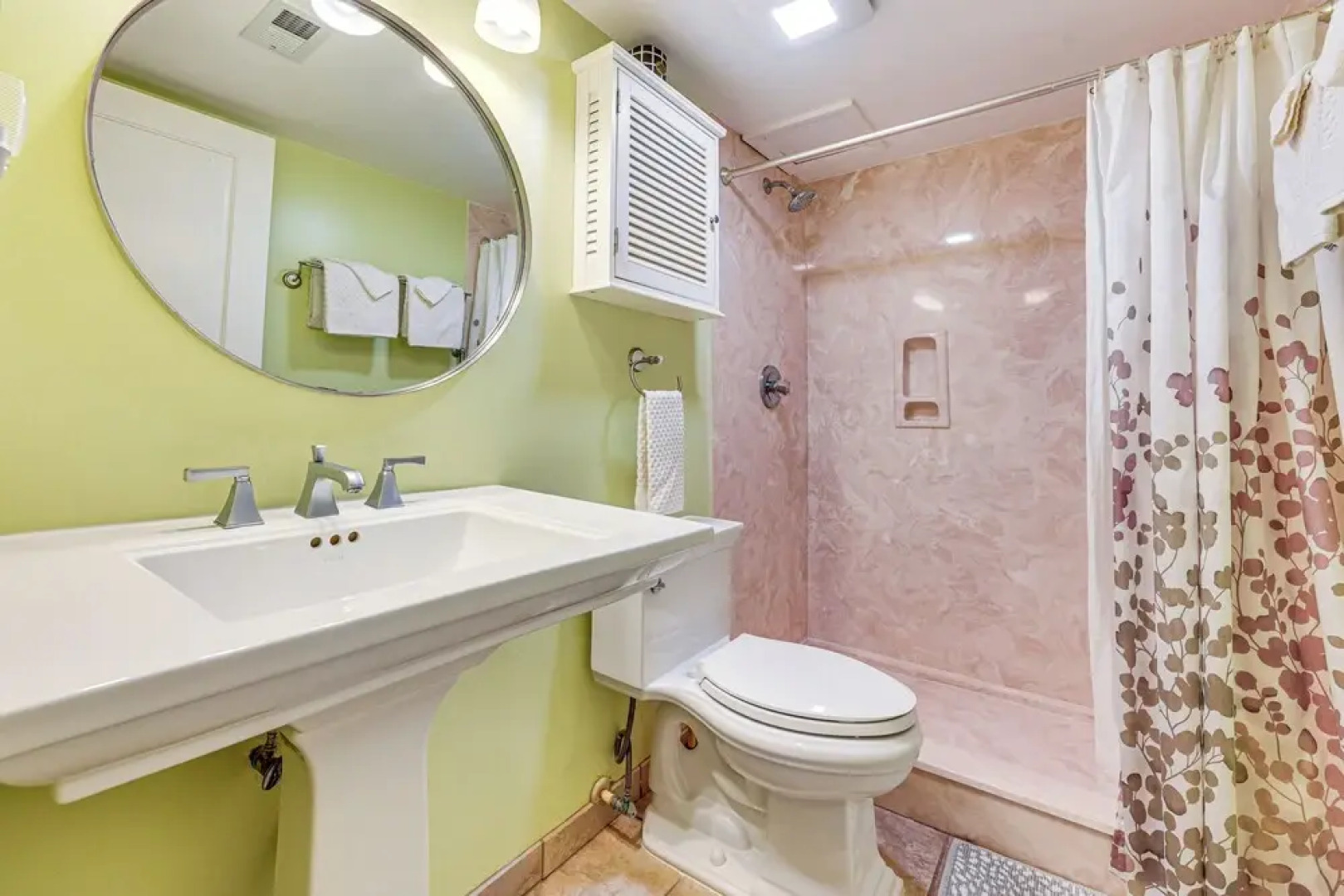 St Johns River Retreat in Welaka w/ Dock Access