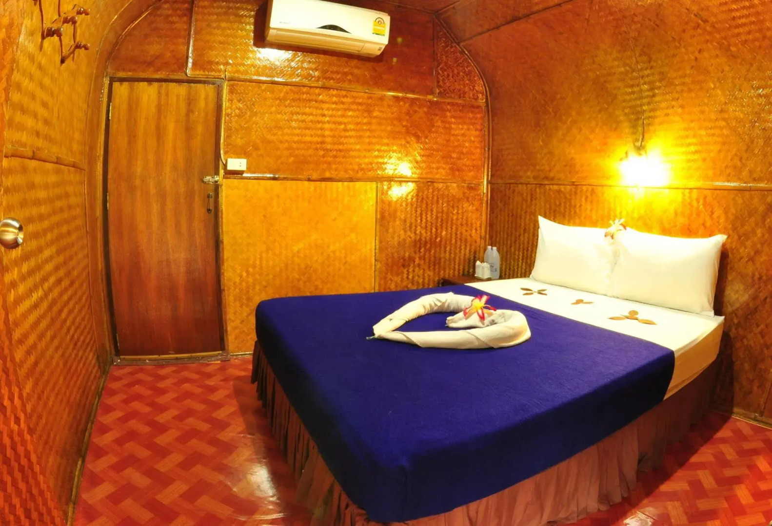 Phi Phi Twin Palms Bungalows