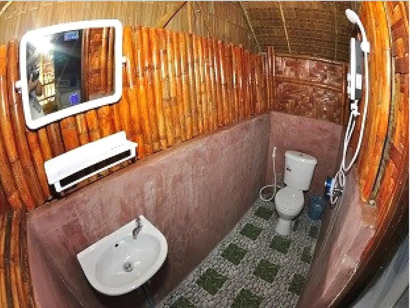 Phutawan Bamboo Bungalow