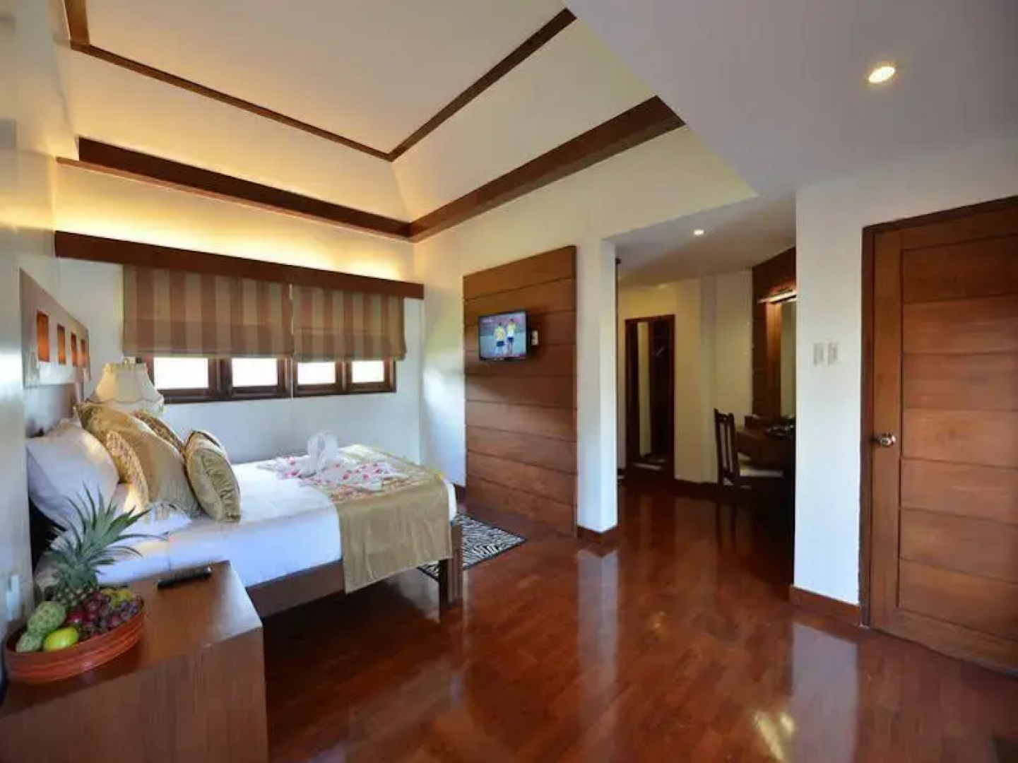 Thurizza Hotel