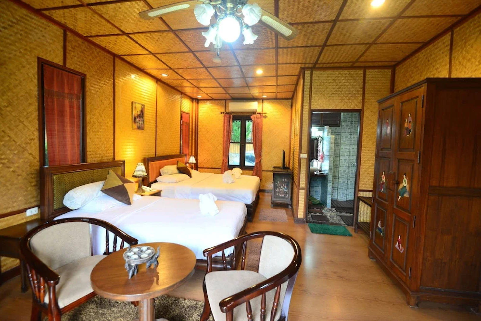 Viang Yonok Hotel Restaurant Sports Club