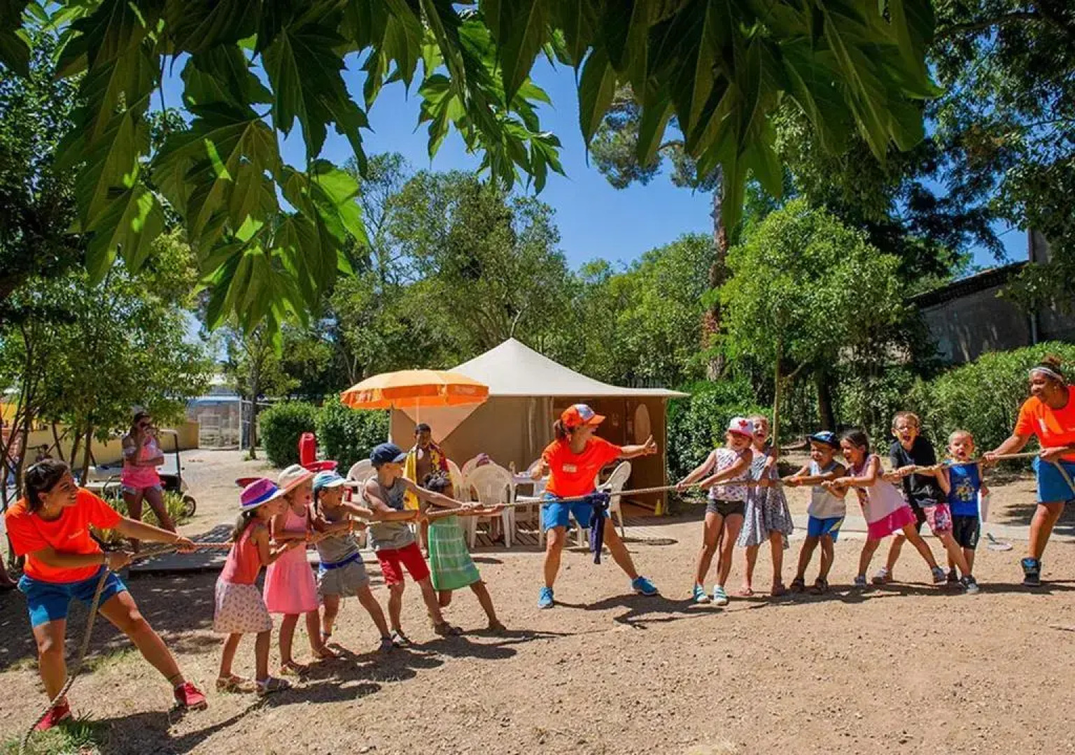 Mobilhome Climatisé 3ch 6p Dans Parc Des 7 Fonts