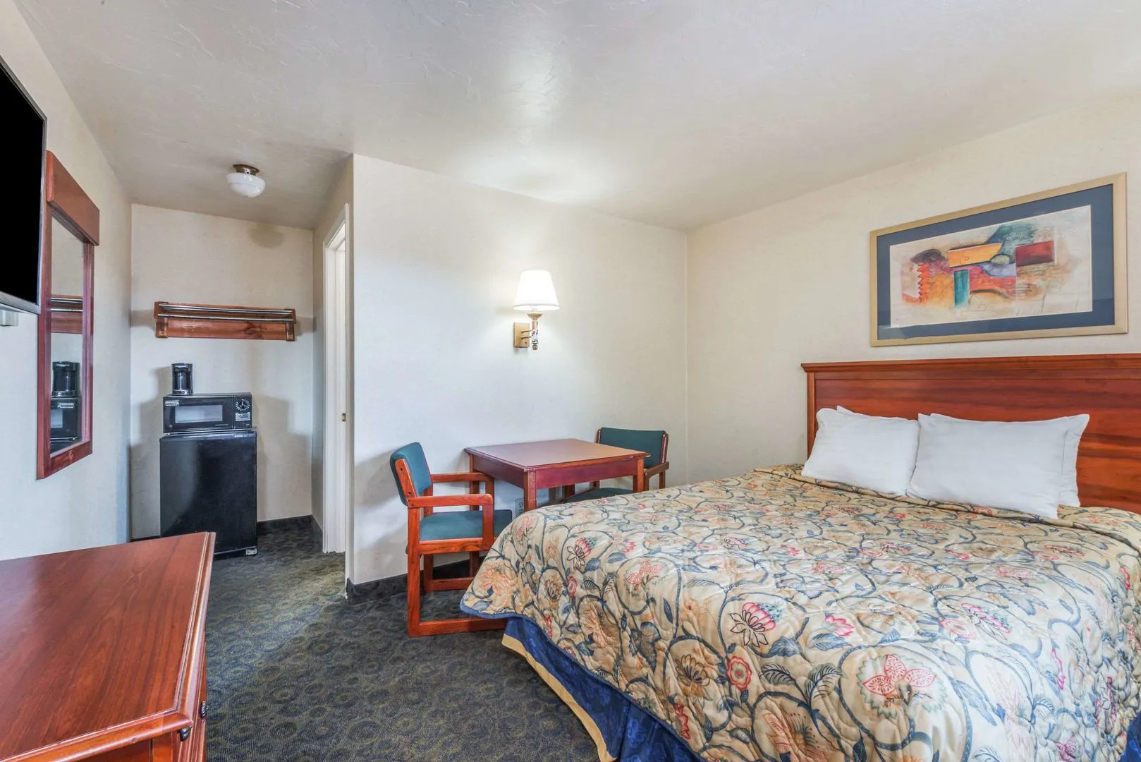 Knights Inn North Attleboro