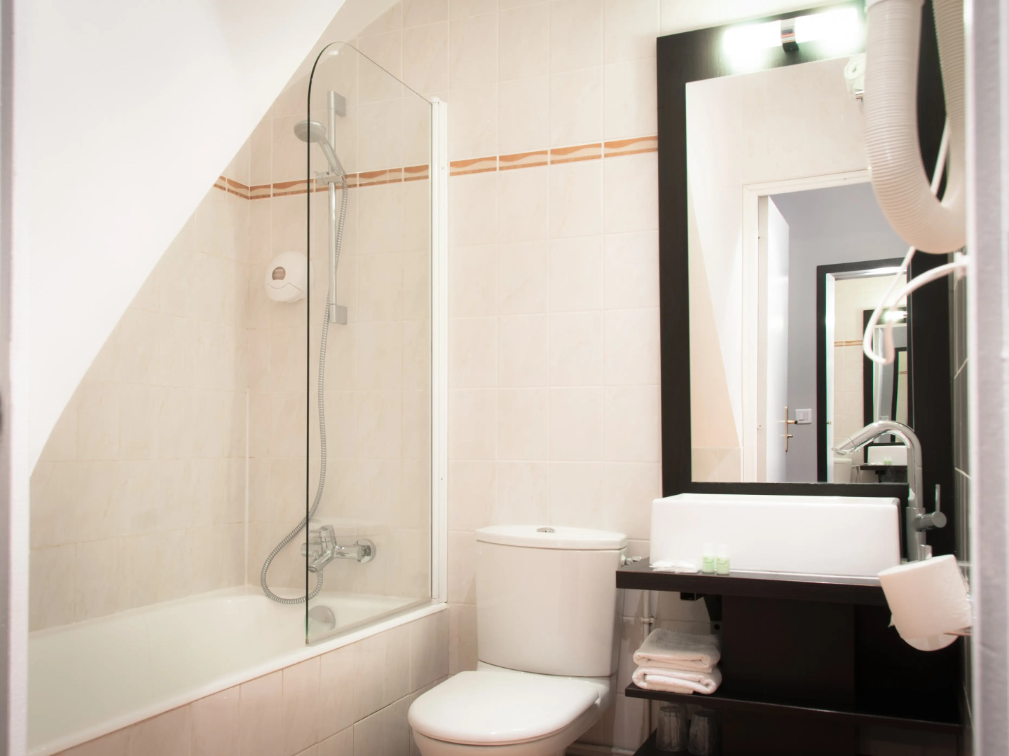 Hôtel Des Deux Avenues