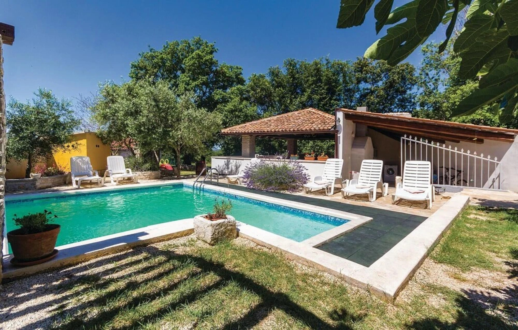 Beautiful Home in Medulin With Wifi and 4 Bedrooms