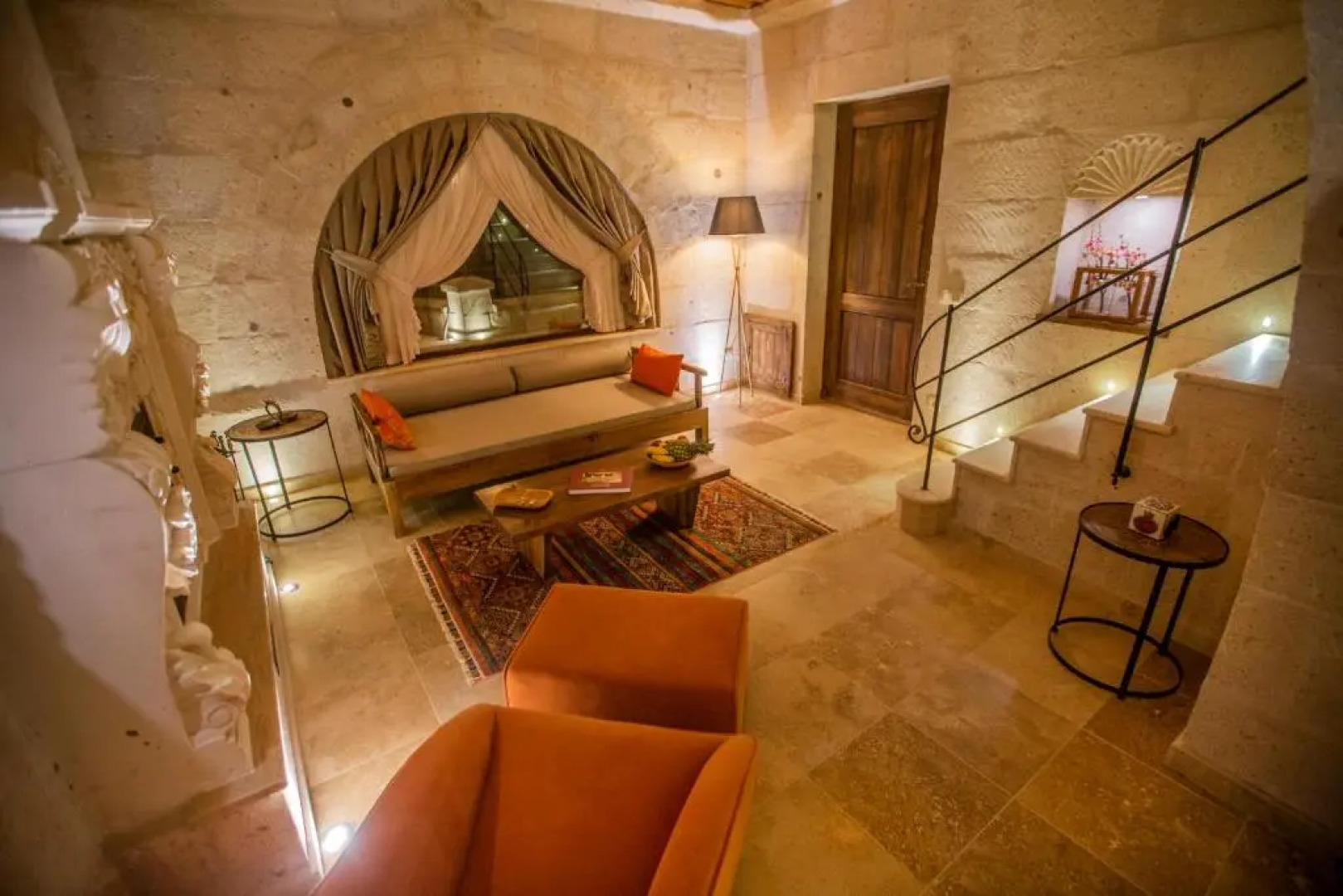 Nino Cave Suites