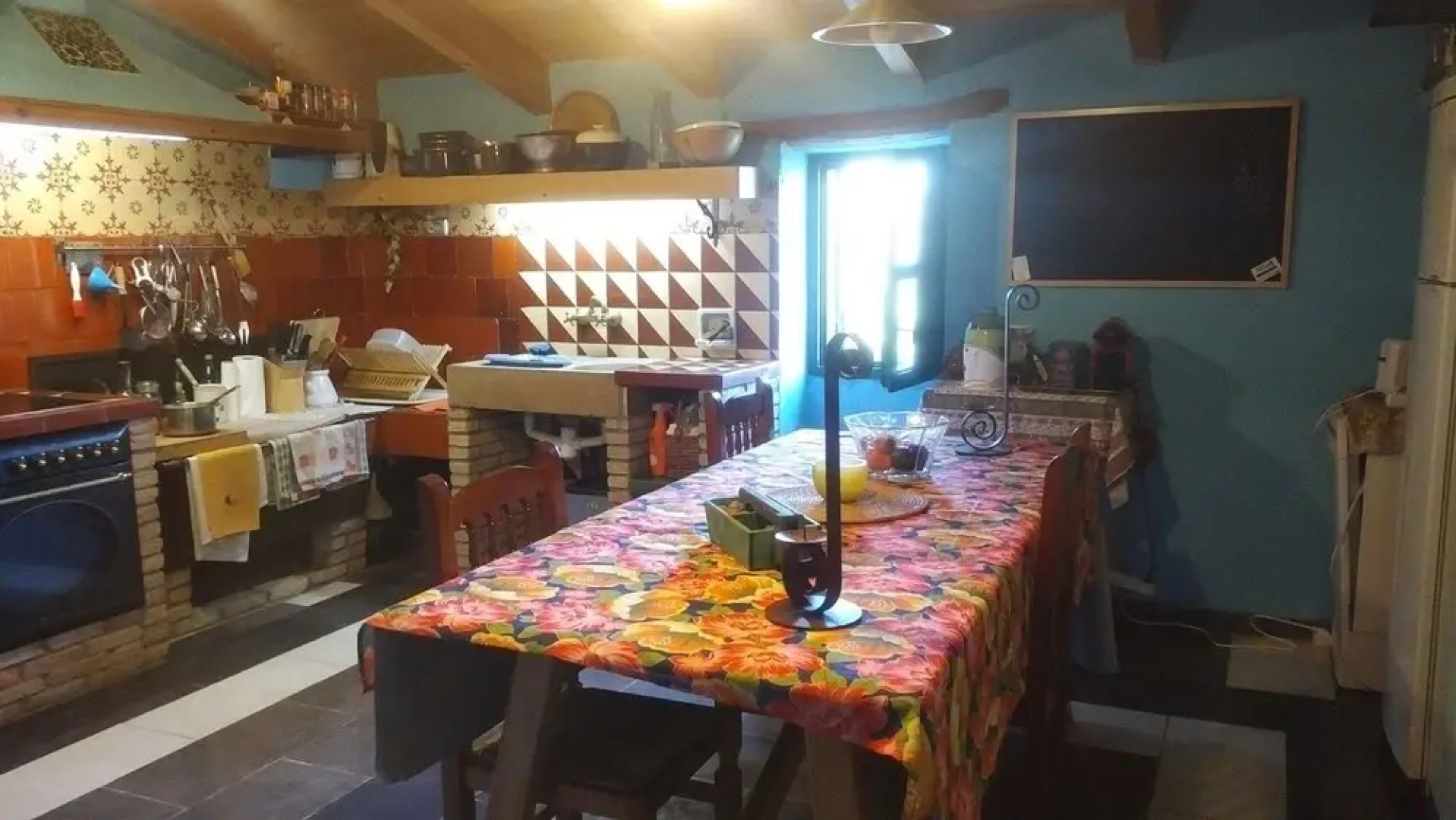 Casa Pintoresca con espacios y piscina