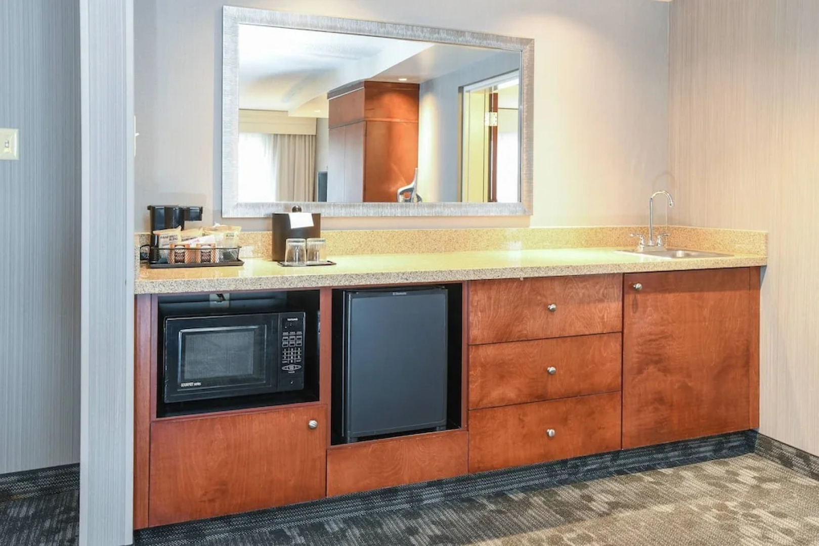 Courtyard Cincinnati North at Union Centre