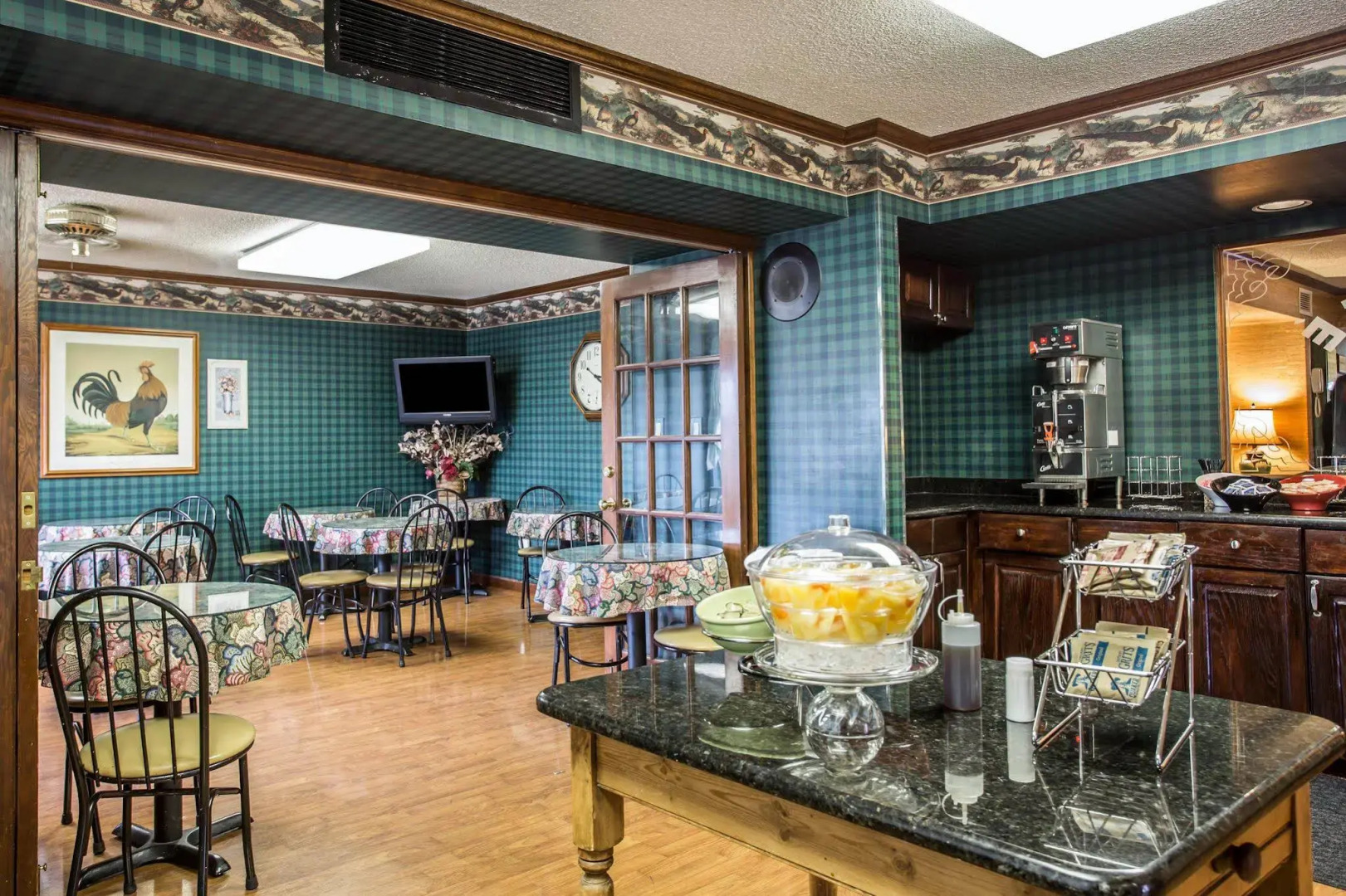 Red Roof Inn & Suites Cornelius – Lake Norman