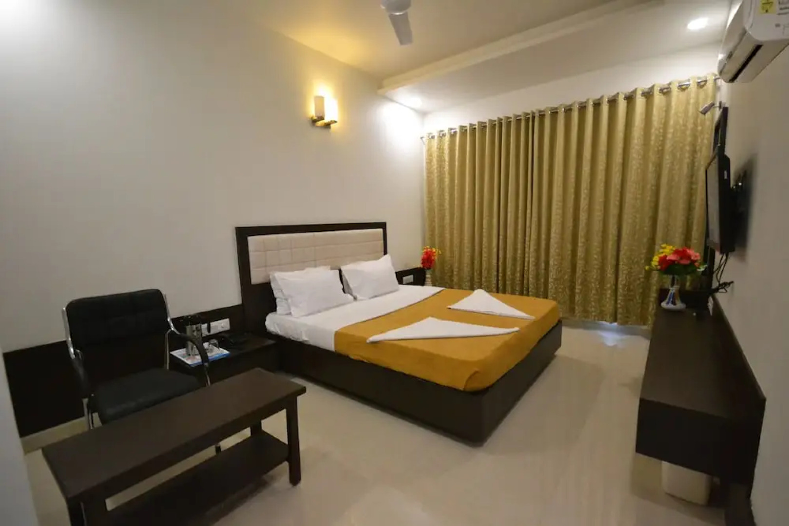 Hotel Dhantara