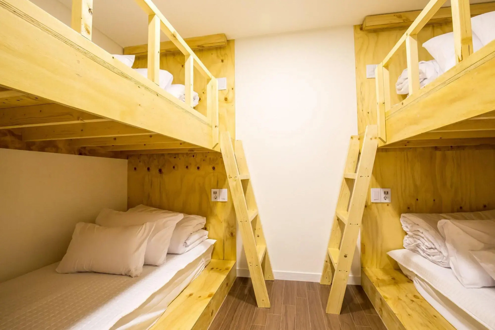 Step Inn Myeongdong 2 - Hostel