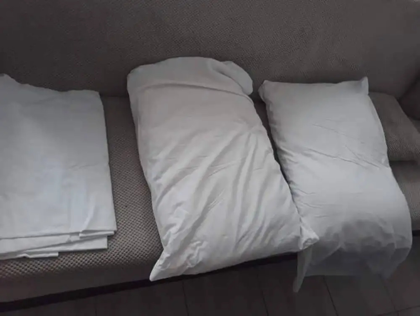 Impeccable 1-bed Studio in Roșu