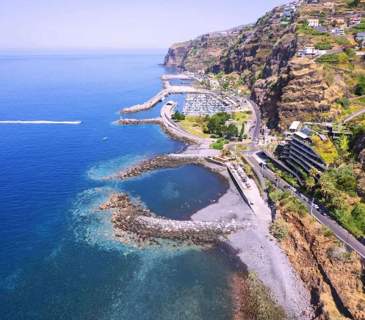 Room-discover Magical Calheta