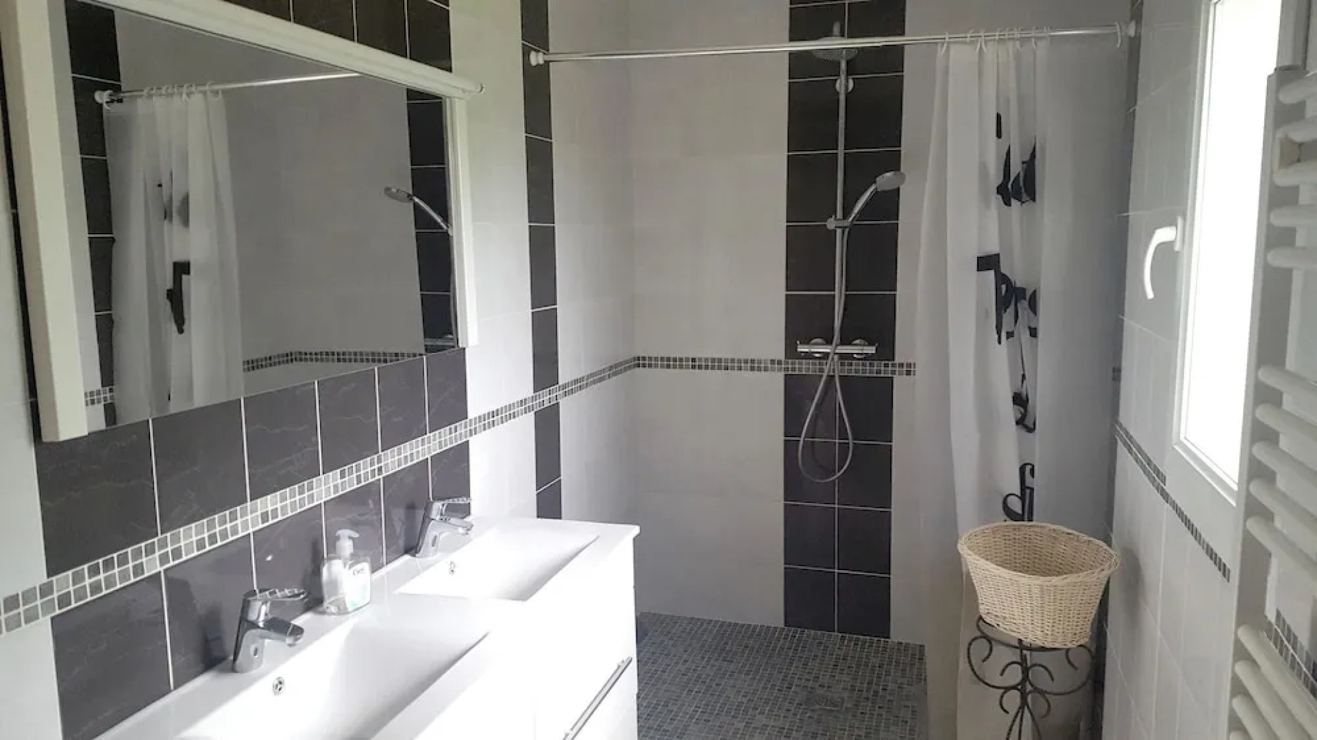 House With 2 Bedrooms in Saint-colomb-de-lauzun, With Pool Access, Ter