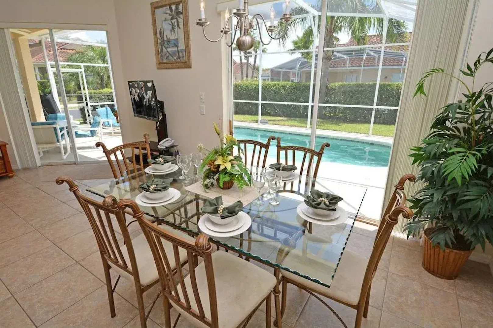 T159BD Sunshine Haven 3 Br villa by RedAwning