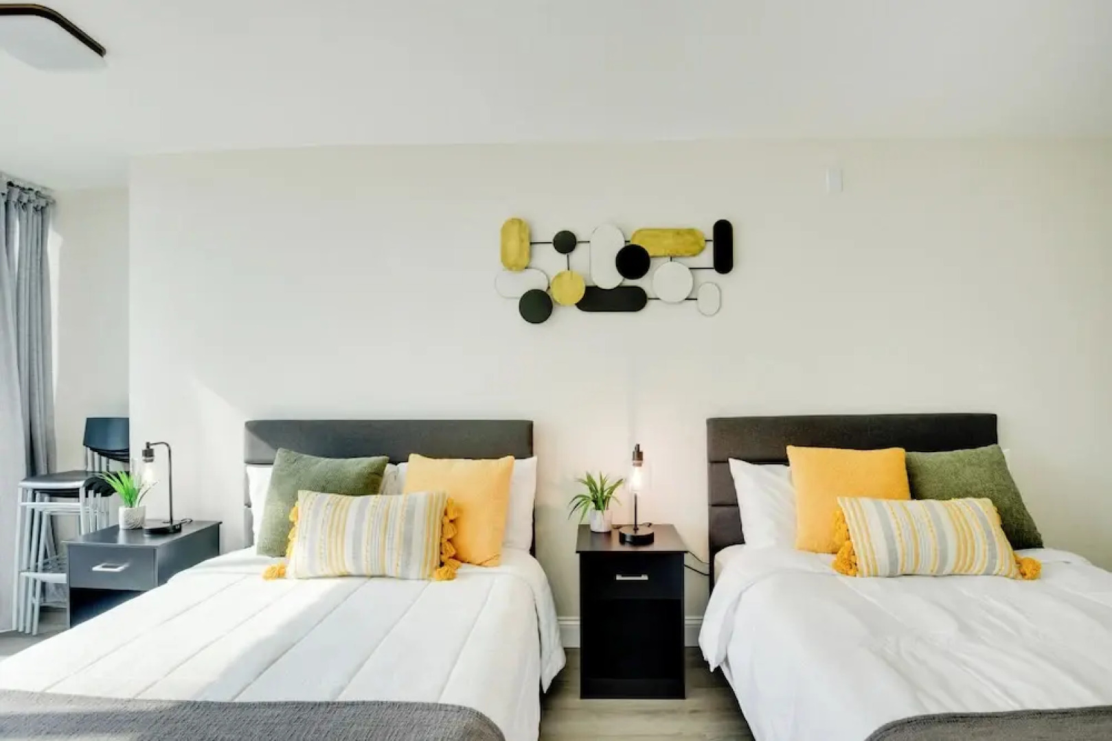 Beachfront Gem w/ Community Pool in Daytona!