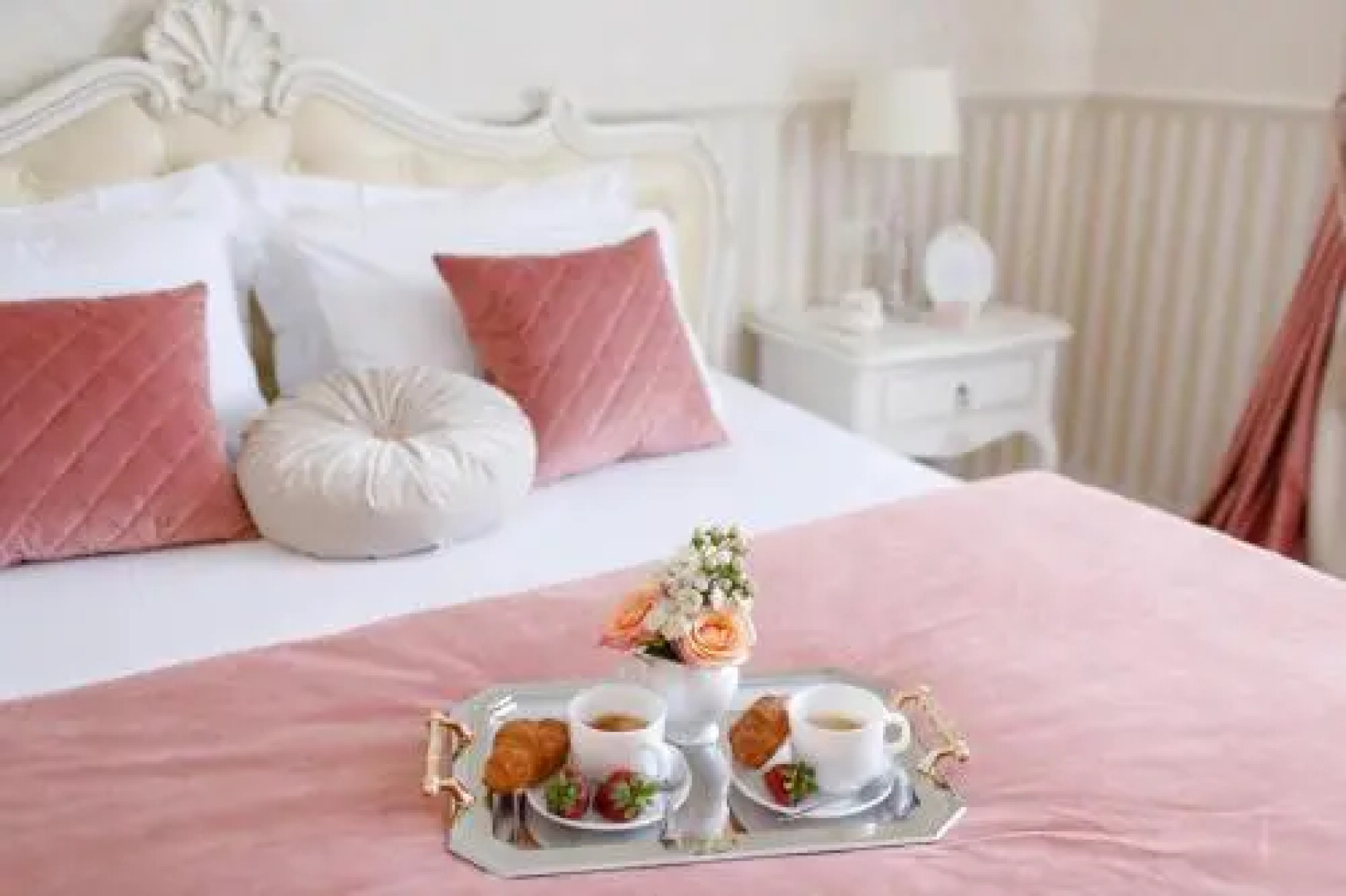 Royal Suite Apartment with Jacuzzi