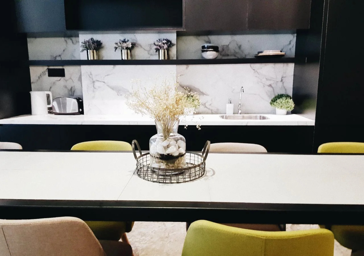 Dimple.Life - Hostel