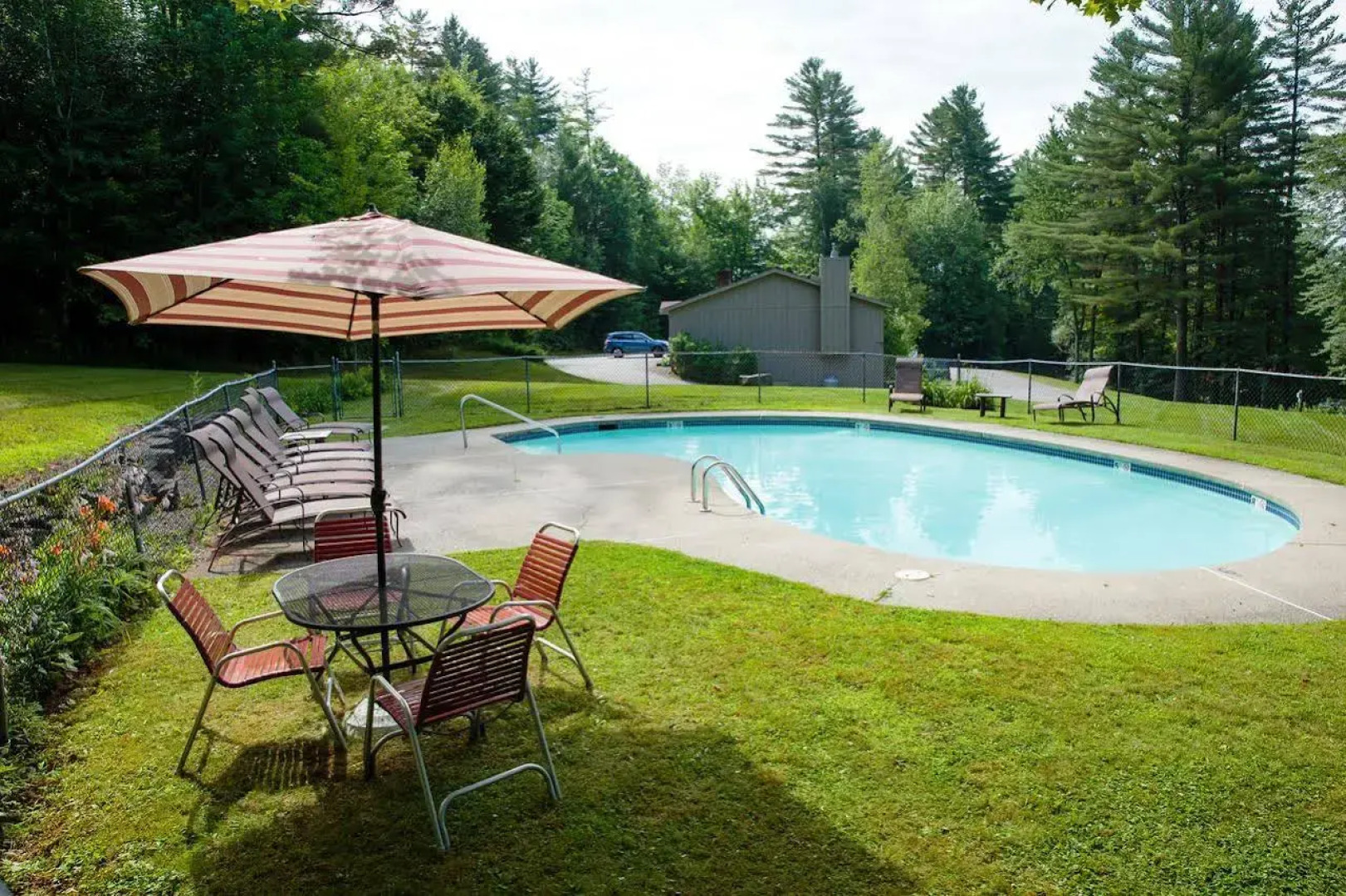 Hob Knob Inn, Bar & Lounge