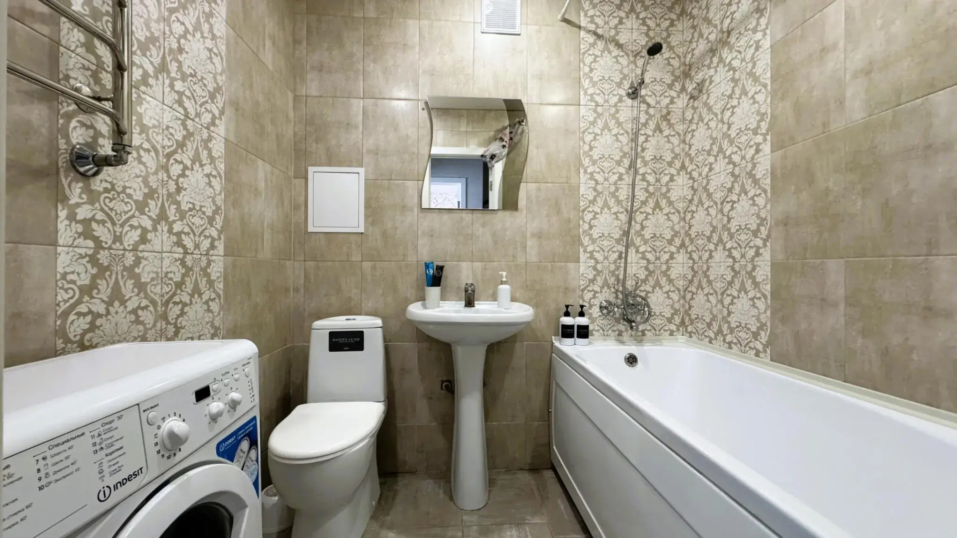 Райт Рум на Братьев Луканиных