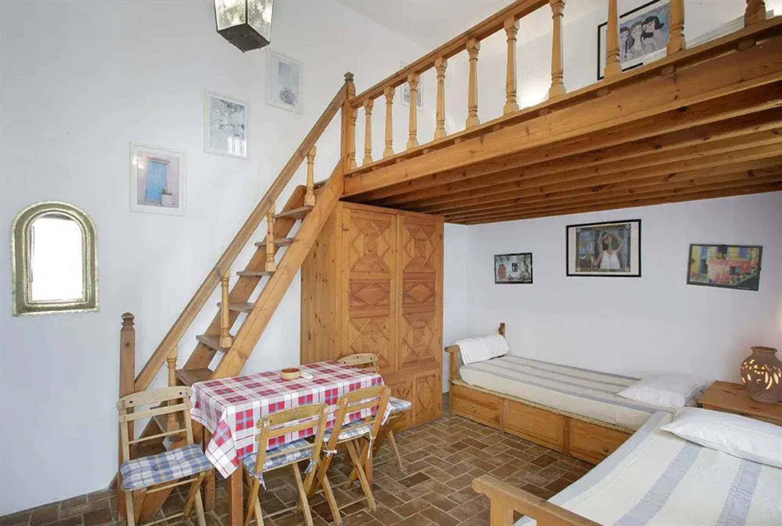 Melenos Apartments & Studios