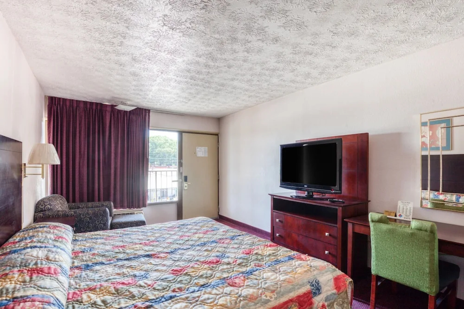 OYO Hotel Decatur I-20 East & Wesley Club Dr