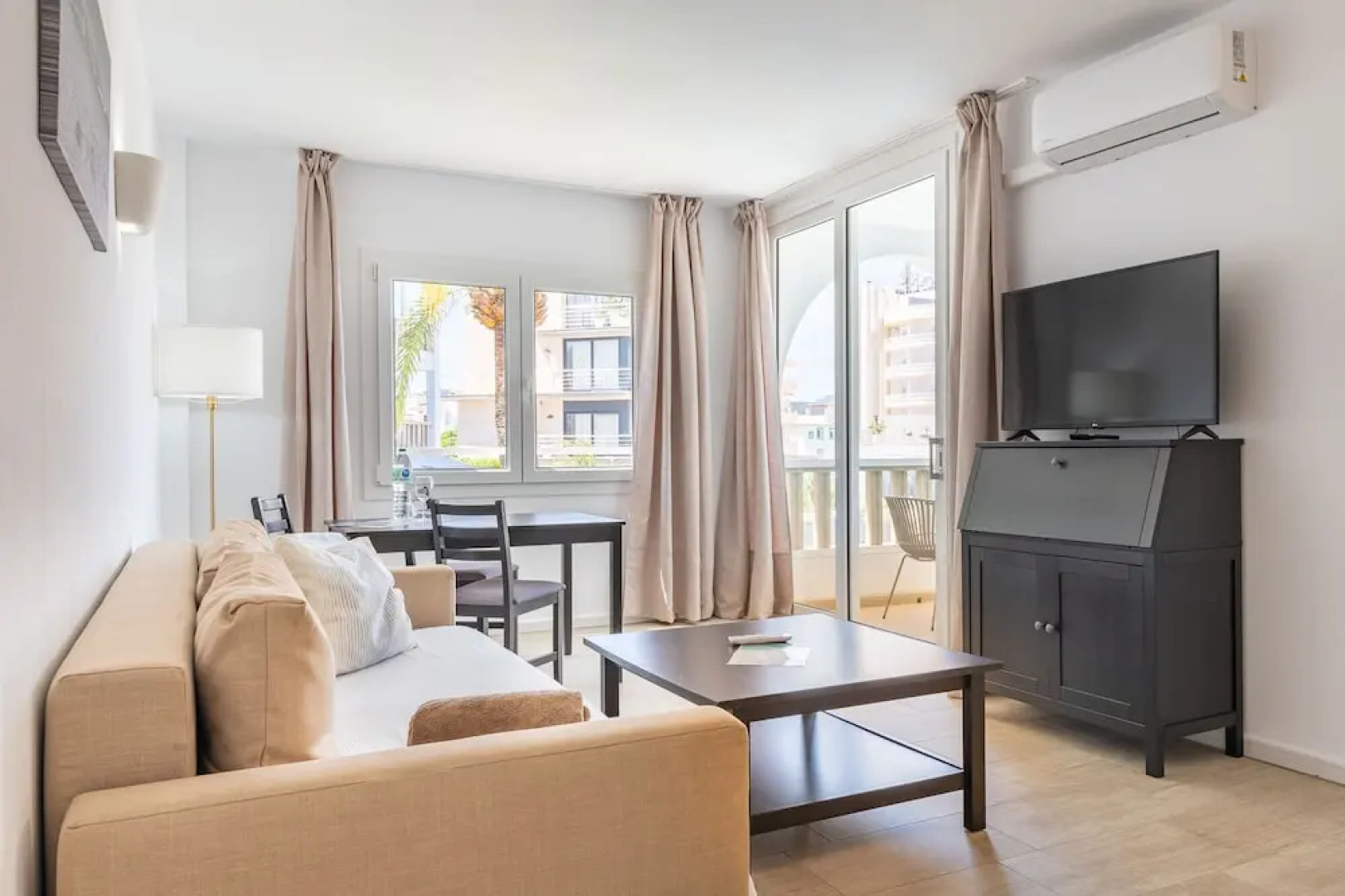 Orange Colom Seaside Apartments