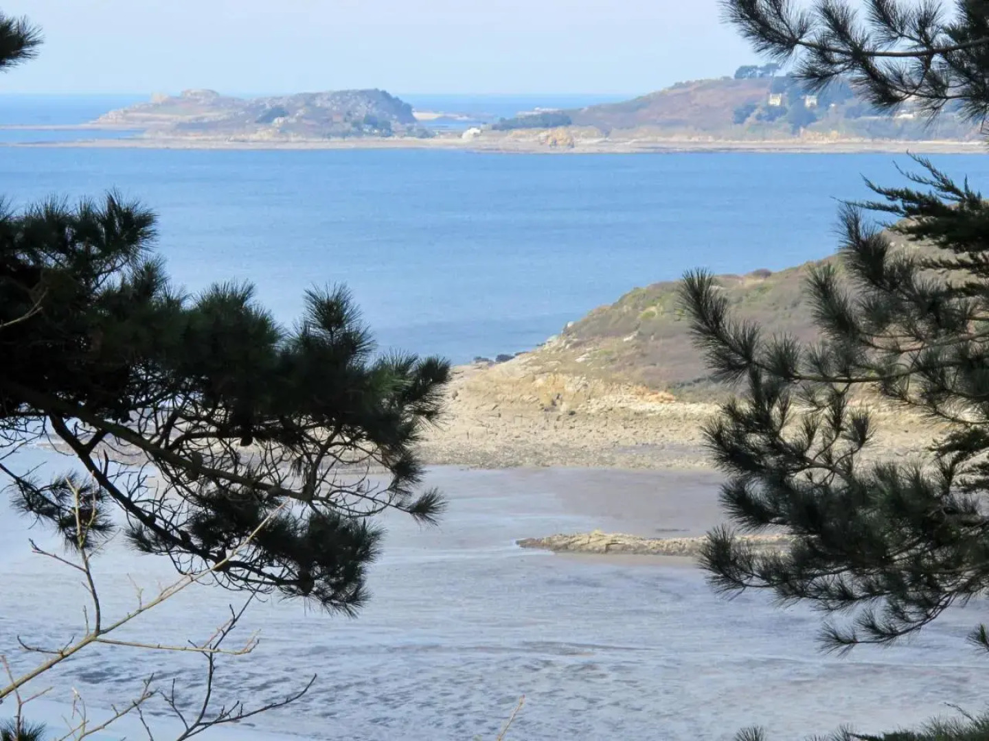 Holiday Home Entre Terre et Mer - PML102