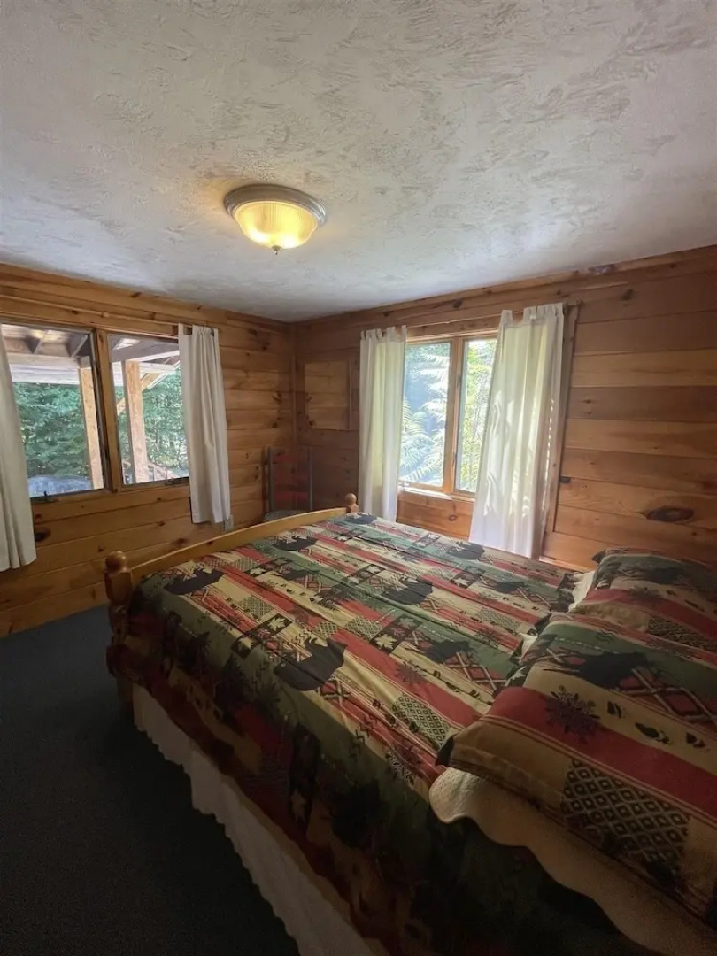 Good Times Chalet Limit 19 5 Bedroom Chalet by RedAwning