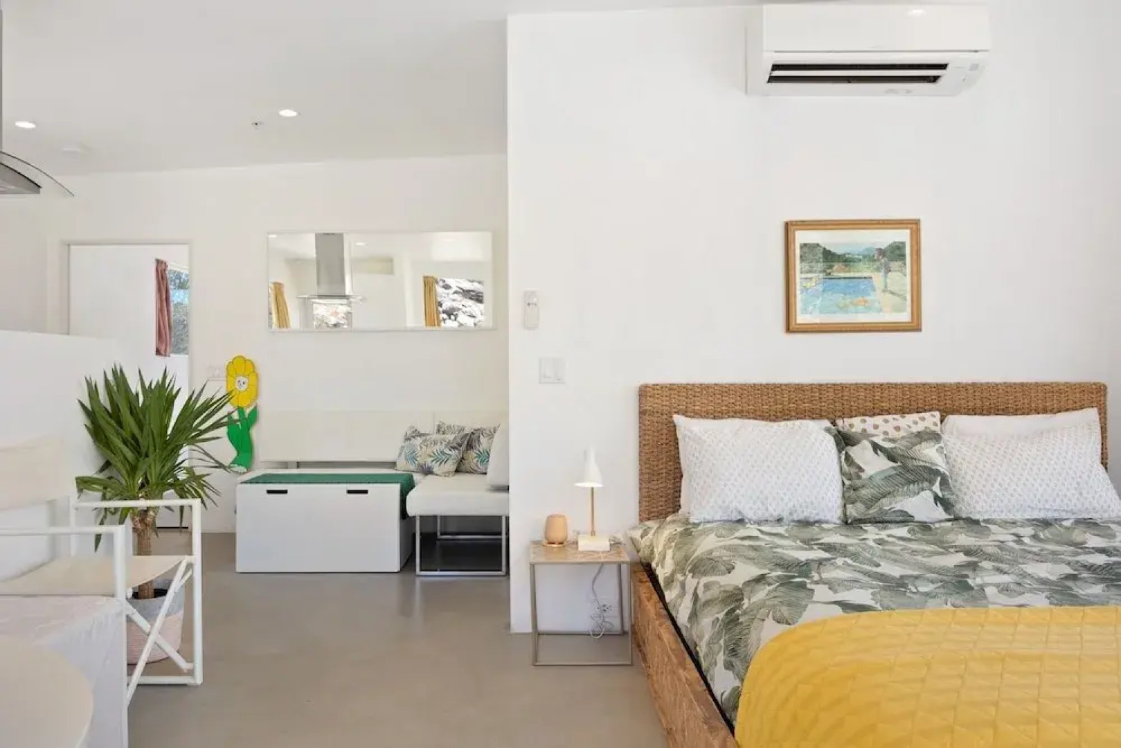 House Of Intellect - Hot Tub, Pool Fire Pit And Views! 1 Bedroom Home by Redawning