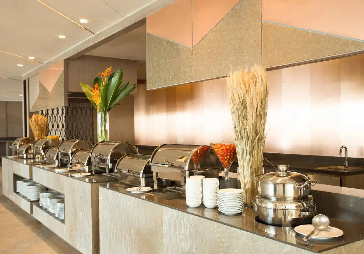 Le Meridien Khao Lak Resort & Spa