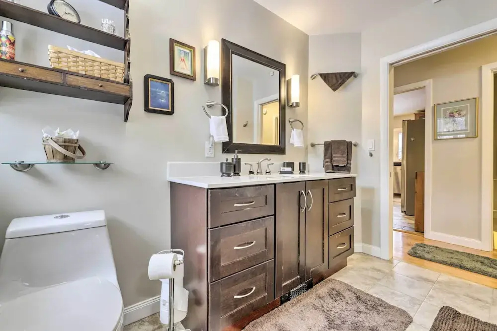 Hadley Vacation Rental 24 Mi to Springfield!